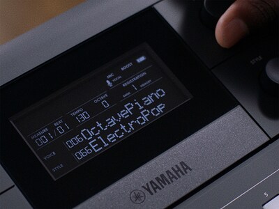 Immagine in evidenza della schermata centrale PSR-E583