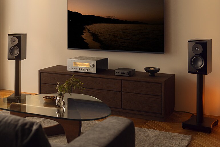 Yamaha WXC-70A collegato al televisore e all'A-S3200