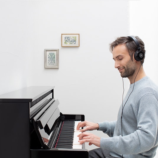 Yamaha Clavinova CLP-725